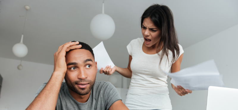 couple fighting about money